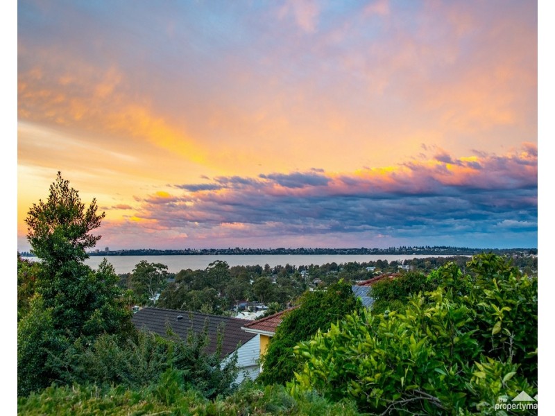 76 Shannon Parade, Berkeley Vale NSW 2261