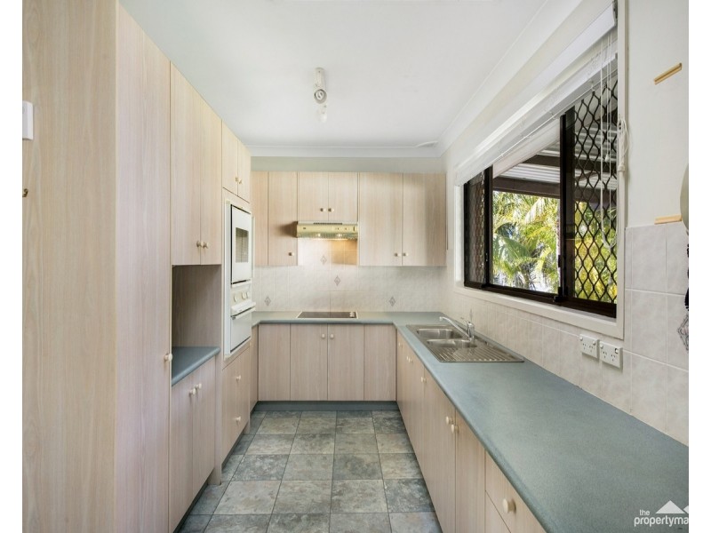 7 Julie Street, Berkeley Vale NSW 2261