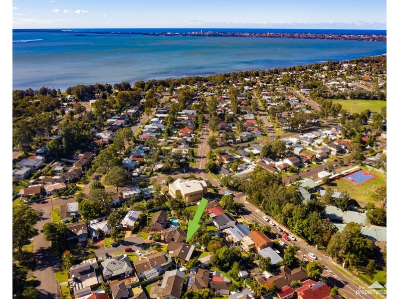 7 Julie Street, Berkeley Vale NSW 2261