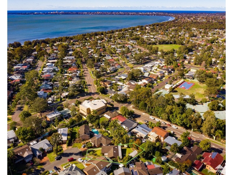 7 Julie Street, Berkeley Vale NSW 2261