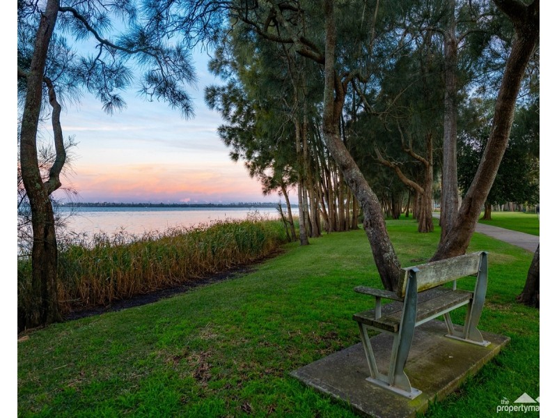 47 Lakedge Avenue, Berkeley Vale NSW 2261