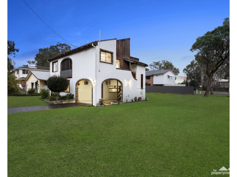 30 Murrumbong Road, Summerland Point NSW 2259