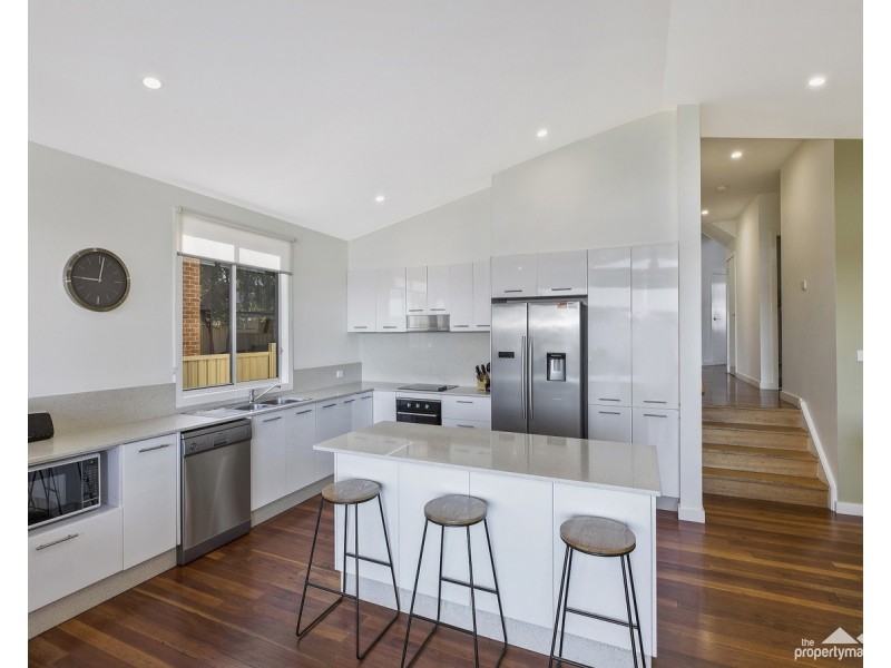 19 Kenilworth Street, Mannering Park NSW 2259
