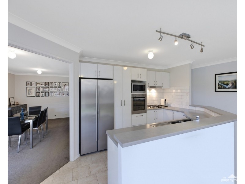 14 Matthew Circuit, Mardi NSW 2259