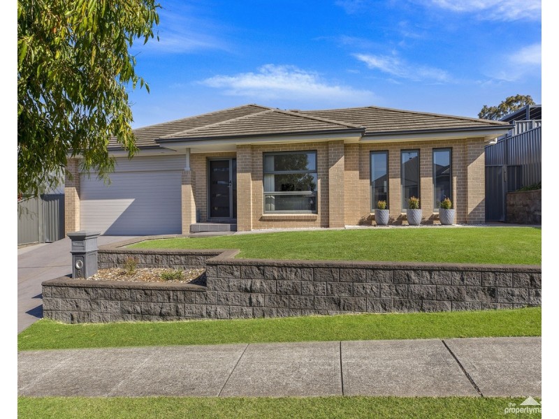 6 Newport Terrace, Mardi NSW 2259