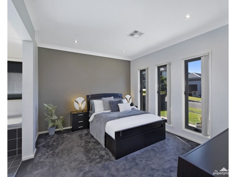 6 Newport Terrace, Mardi NSW 2259