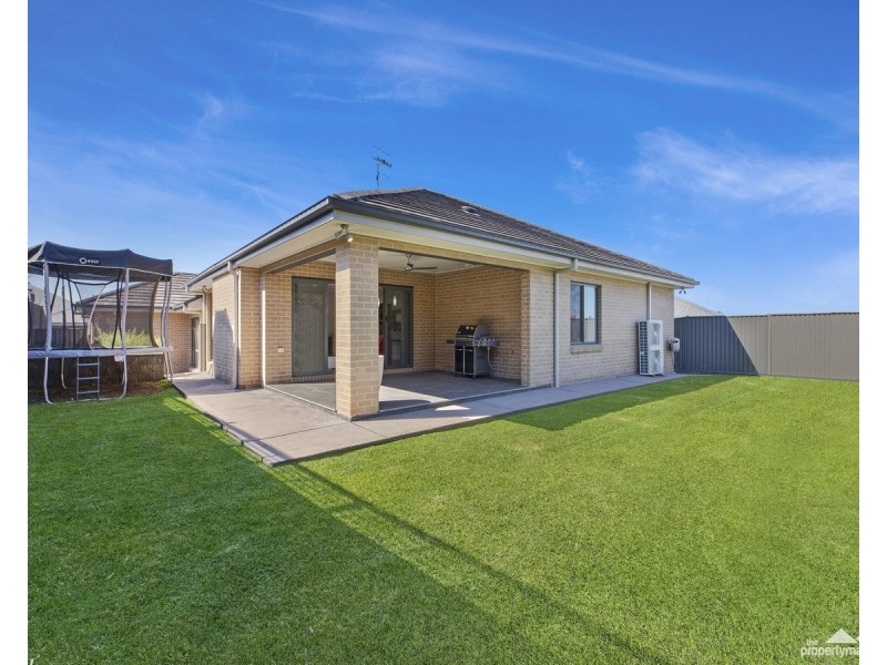 6 Newport Terrace, Mardi NSW 2259