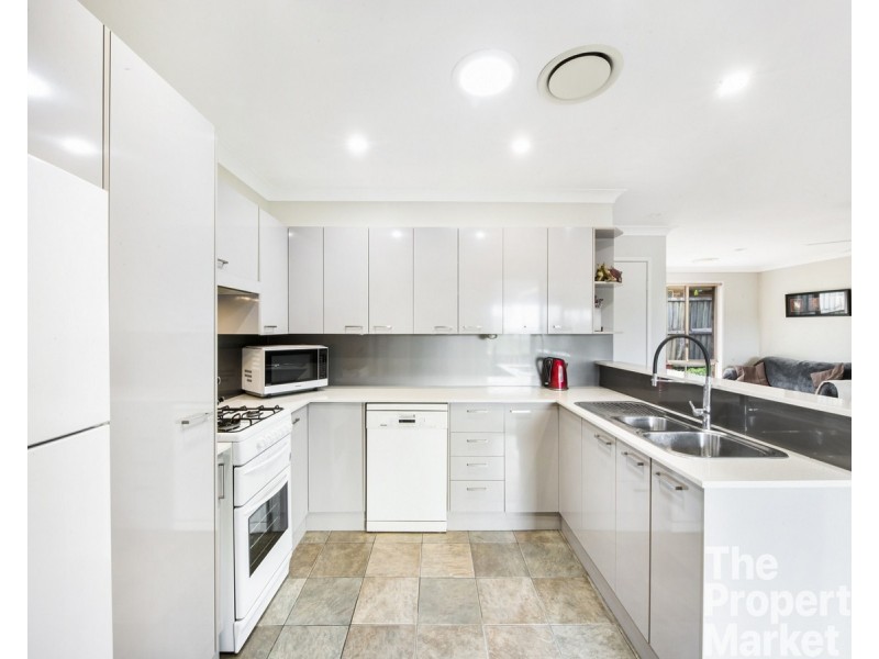 15 Jacaranda Avenue, Glenning Valley NSW 2261