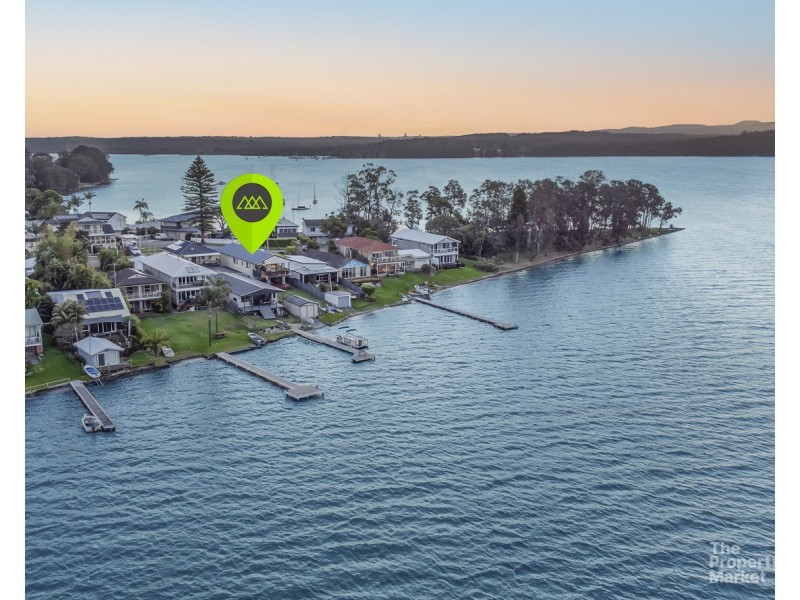 10 Peverill Street, Mannering Park NSW 2259