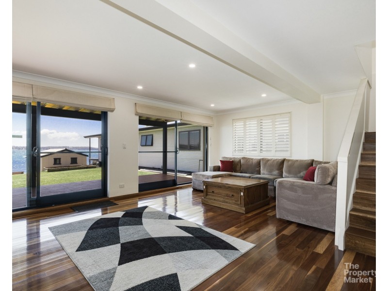 10 Peverill Street, Mannering Park NSW 2259