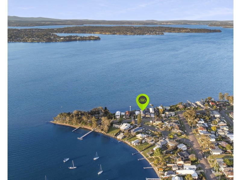 10 Peverill Street, Mannering Park NSW 2259