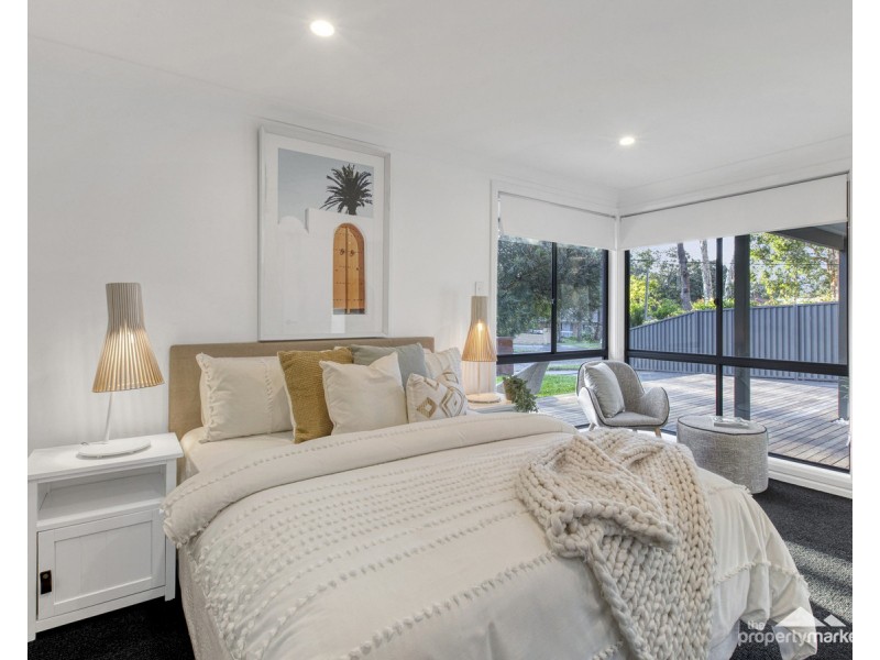 1 Ginganup Road, Summerland Point NSW 2259