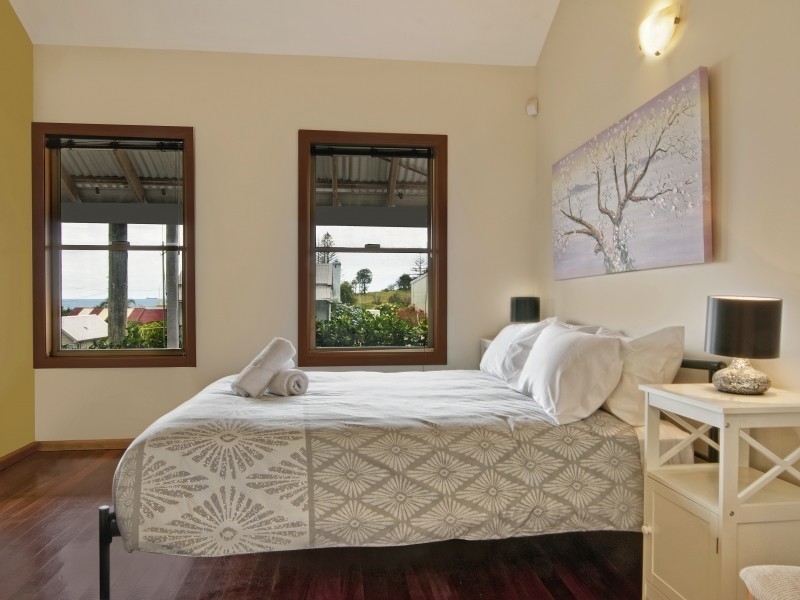 6 Clarke Street, Catherine Hill Bay NSW 2281