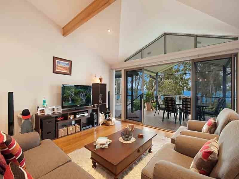 4 Kyong Avenue, Buff Point NSW 2262