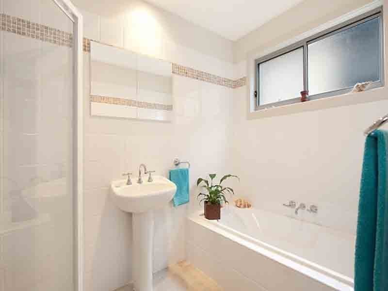 4 Kyong Avenue, Buff Point NSW 2262