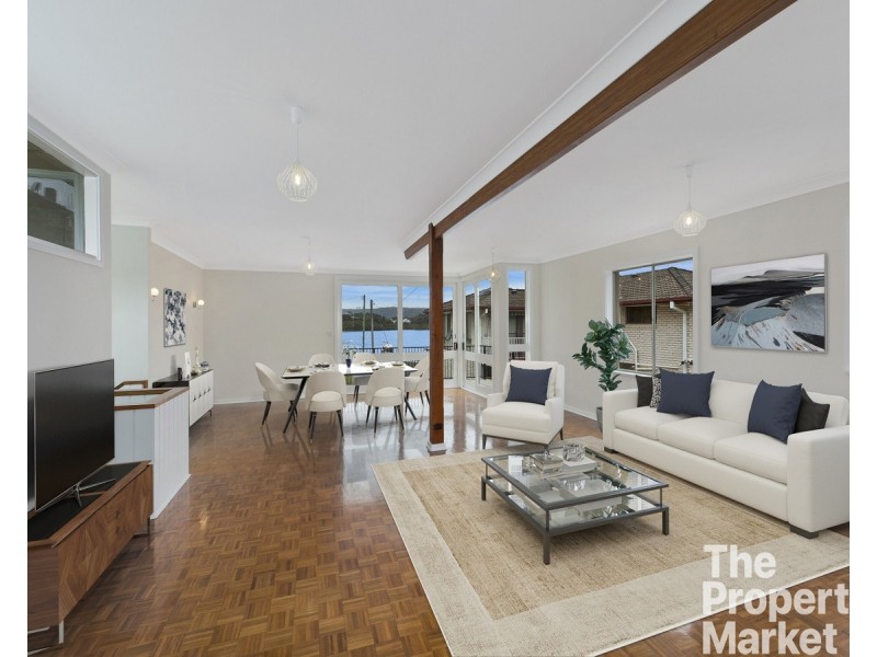 4 Frederick Street, Point Frederick NSW 2250