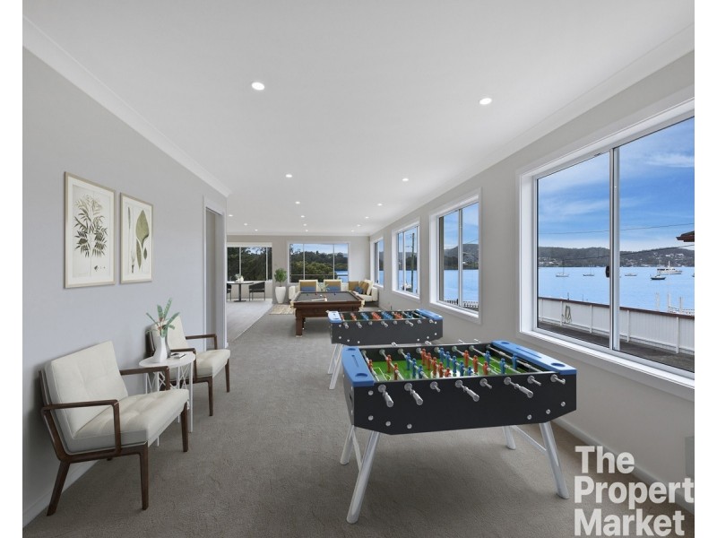 4 Frederick Street, Point Frederick NSW 2250