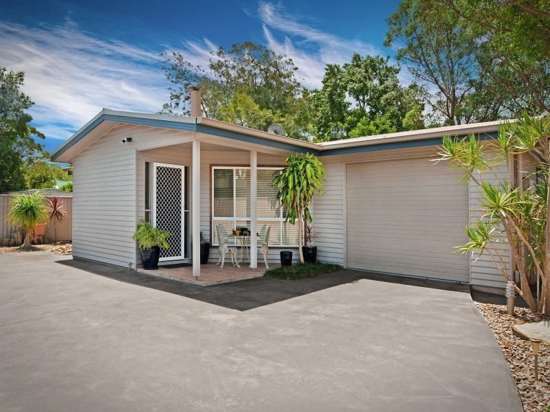 17a Bundilla Parade, Berkeley Vale NSW 2261