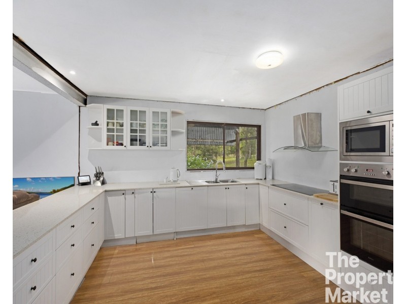222 Durren Road, Jilliby NSW 2259