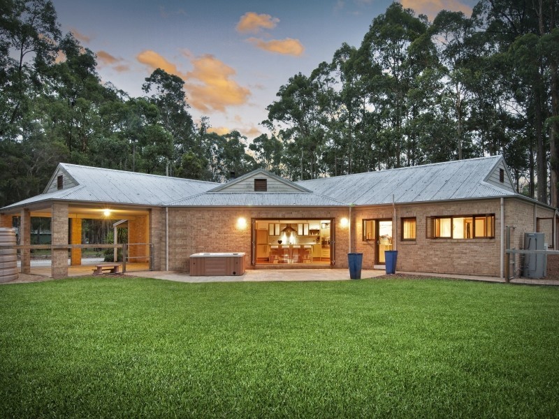 13 Parkridge Drive, Jilliby NSW 2259
