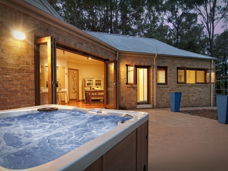 13 Parkridge Drive, Jilliby NSW 2259