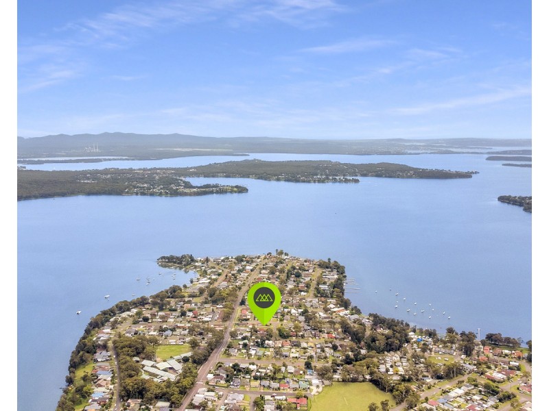 82 Gymea Crescent, Mannering Park NSW 2259