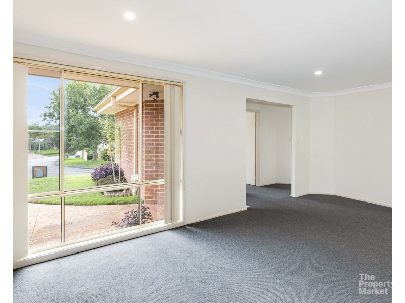 30 Bomaderry Crescent, Glenning Valley NSW 2261