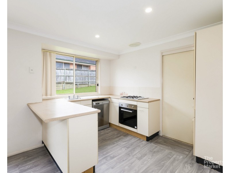30 Bomaderry Crescent, Glenning Valley NSW 2261