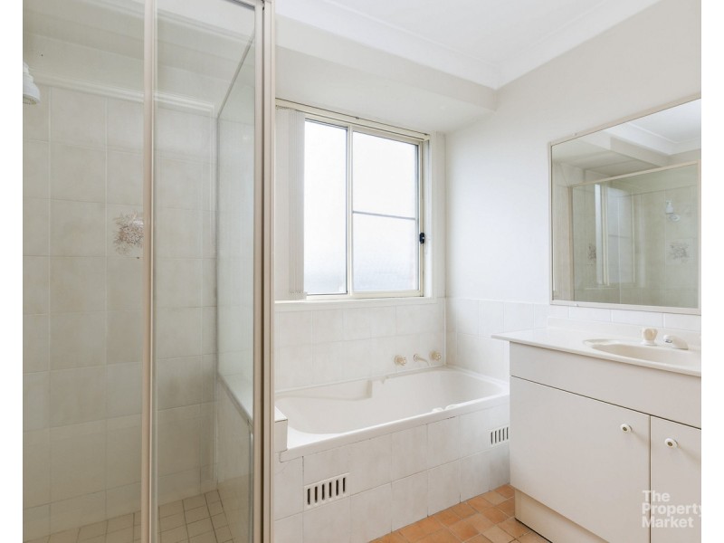 30 Bomaderry Crescent, Glenning Valley NSW 2261