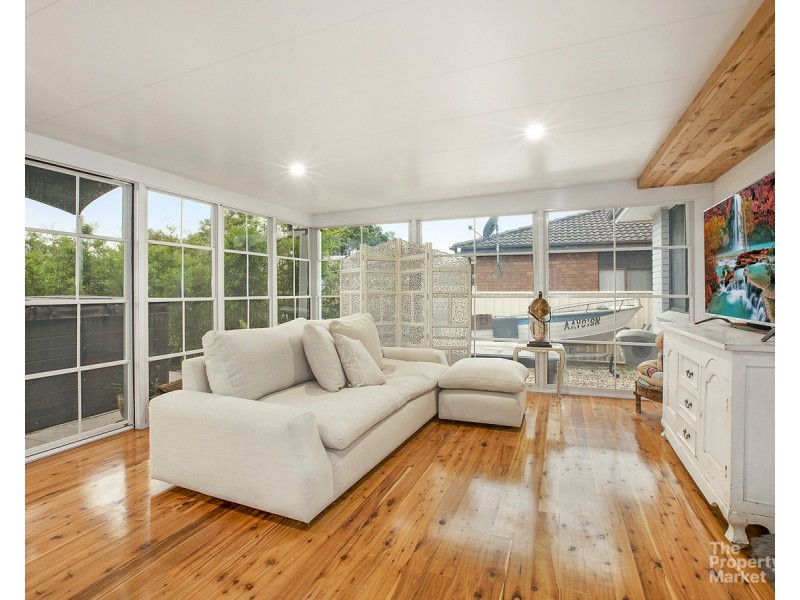 15 Colleen Street, Berkeley Vale NSW 2261