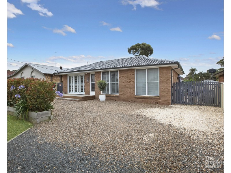 15 Colleen Street, Berkeley Vale NSW 2261