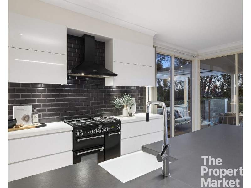 20 Kailua Avenue, Budgewoi NSW 2262