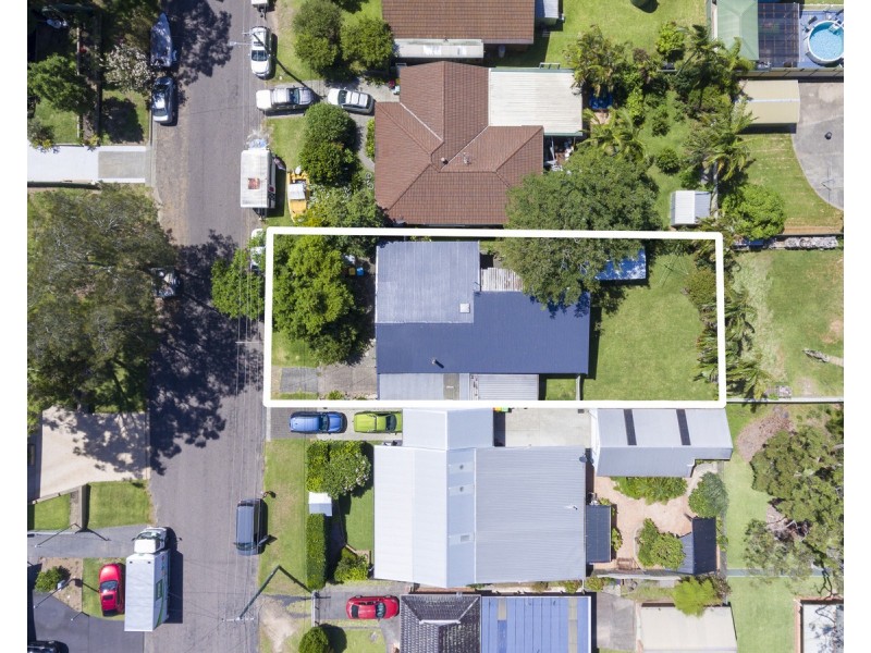 30 Bridge Avenue, Chain Valley Bay NSW 2259