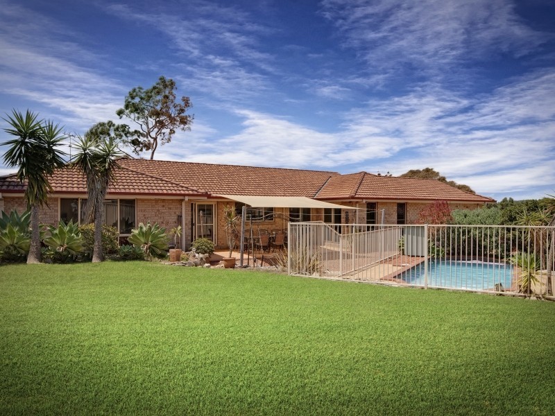 2 Teak Close, Hamlyn Terrace NSW 2259