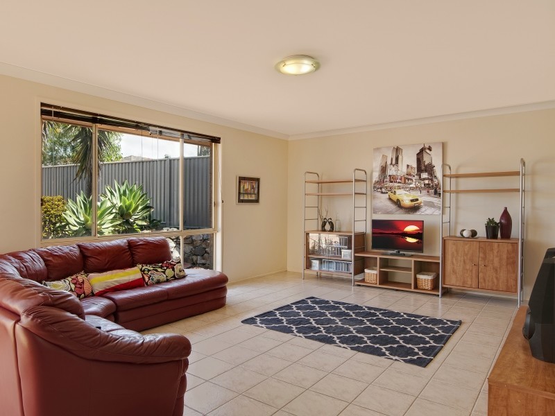 2 Teak Close, Hamlyn Terrace NSW 2259