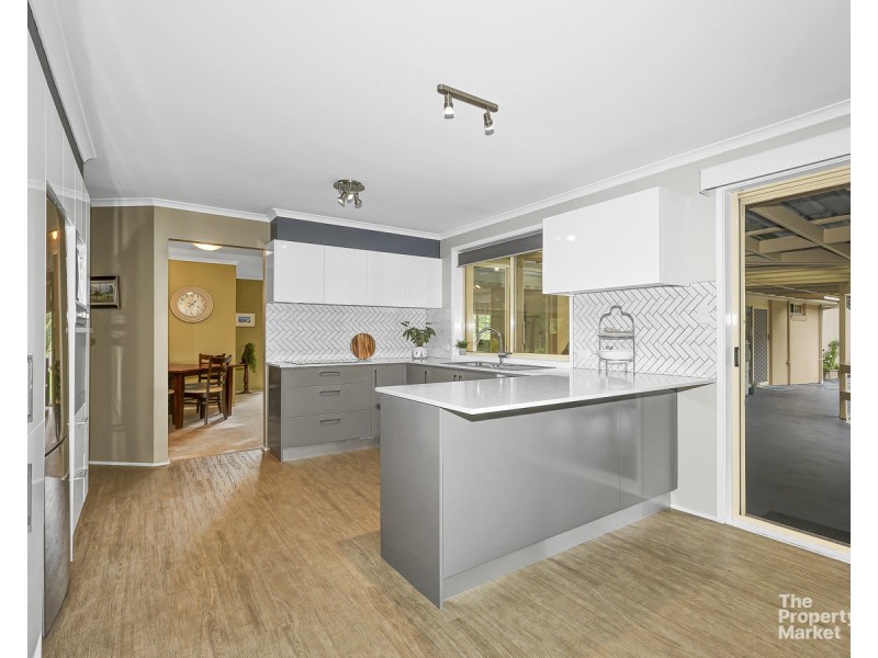 10 Simmons Close, Wyee Point NSW 2259
