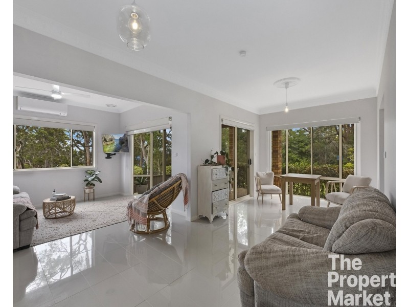 20 Kowandi Close, Buff Point NSW 2262