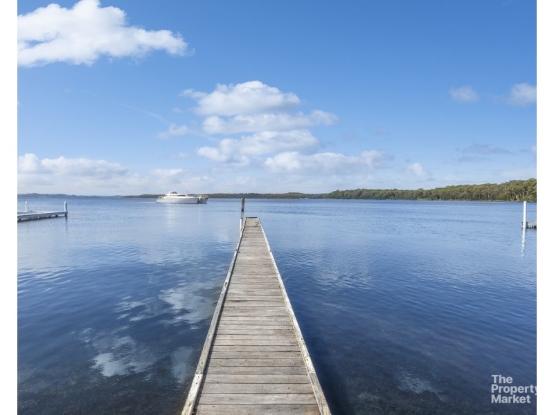 47 Gordon Avenue, Summerland Point NSW 2259