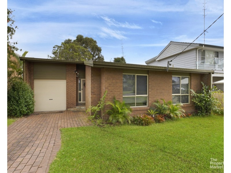 4 Muraban Road, Summerland Point NSW 2259