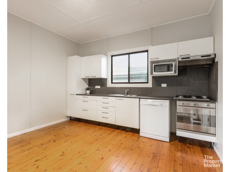 33 Bass Avenue, Killarney Vale NSW 2261