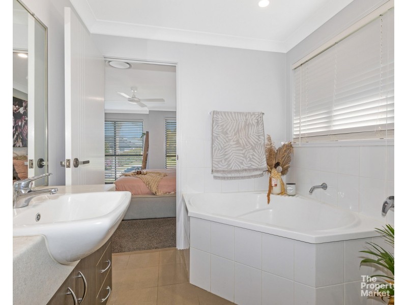 11 Mistral Close, Gwandalan NSW 2259