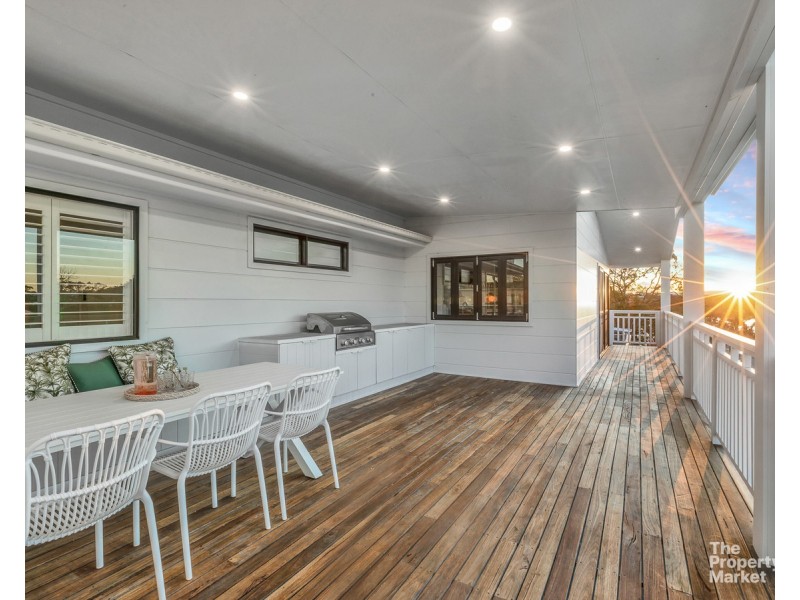 18 Halcyon Street, Mannering Park NSW 2259