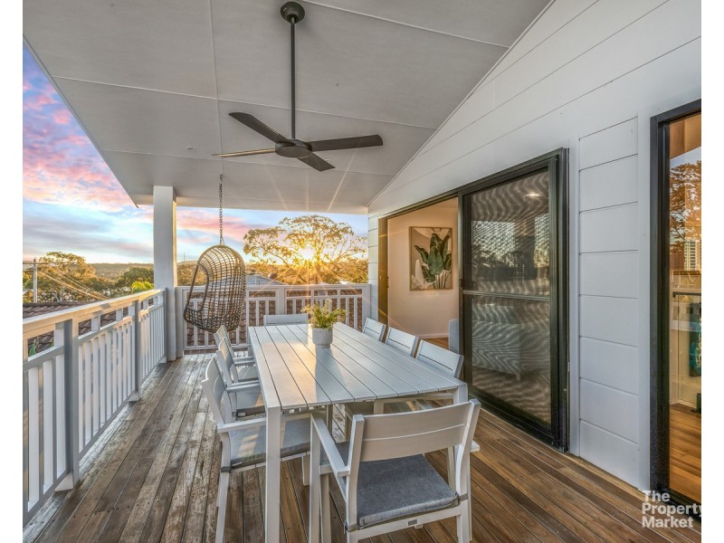 18 Halcyon Street, Mannering Park NSW 2259