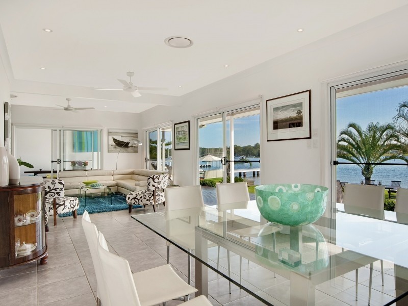 58 Gordon Avenue, Summerland Point NSW 2259