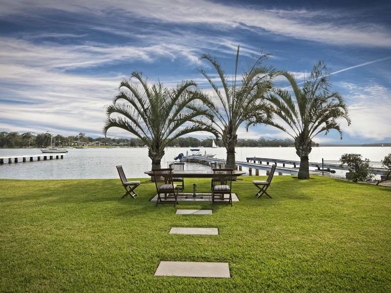 58 Gordon Avenue, Summerland Point NSW 2259