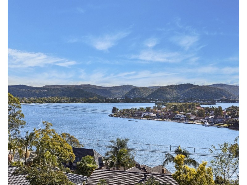 41 Daley Avenue, Daleys Point NSW 2257