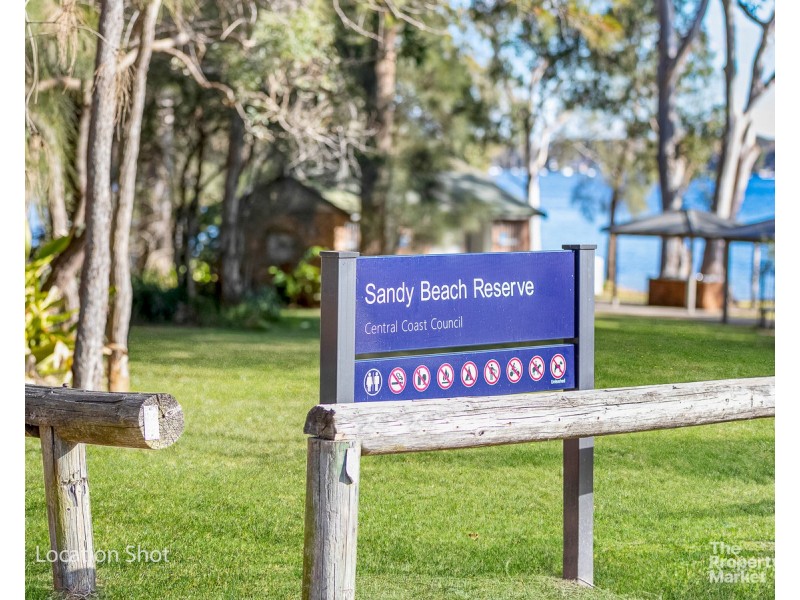 6 Indra Avenue, Summerland Point NSW 2259