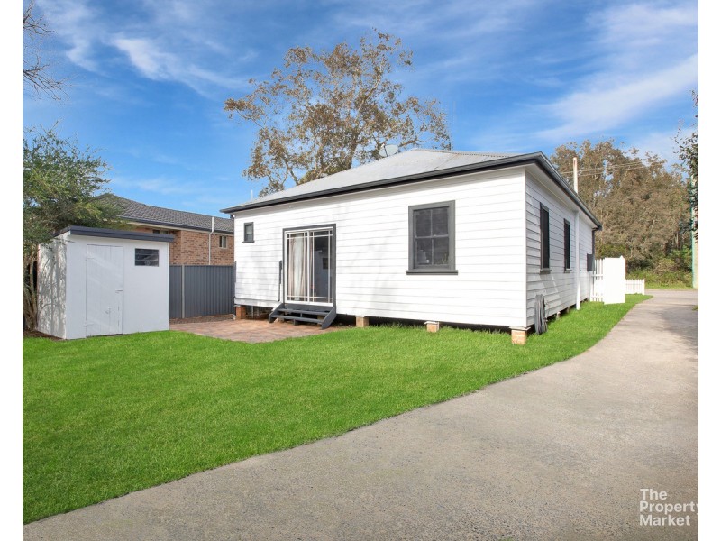 42 Warner Avenue, Wyong NSW 2259