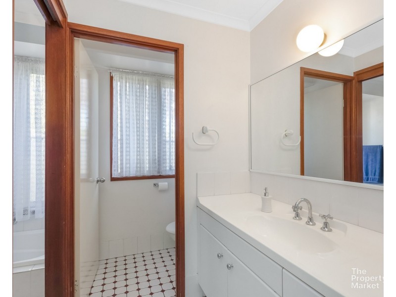 66 Elizabeth Bay Drive, Lake Munmorah NSW 2259