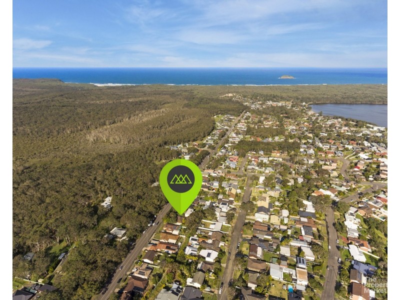 126 Elizabeth Bay Drive, Lake Munmorah NSW 2259